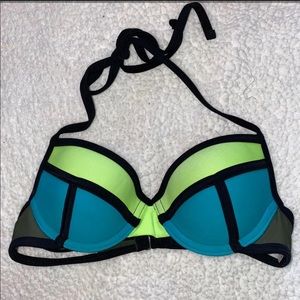 Size xs bathing suit